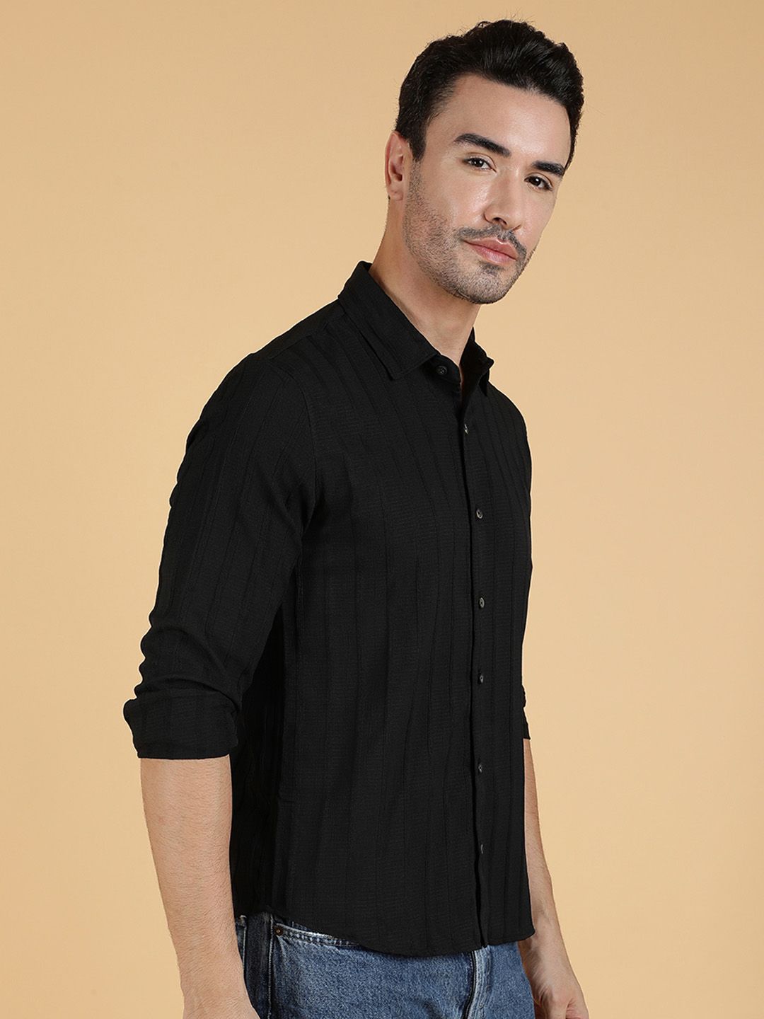 Kotty Men Relaxed Spread Collar Textured Casual Shirt