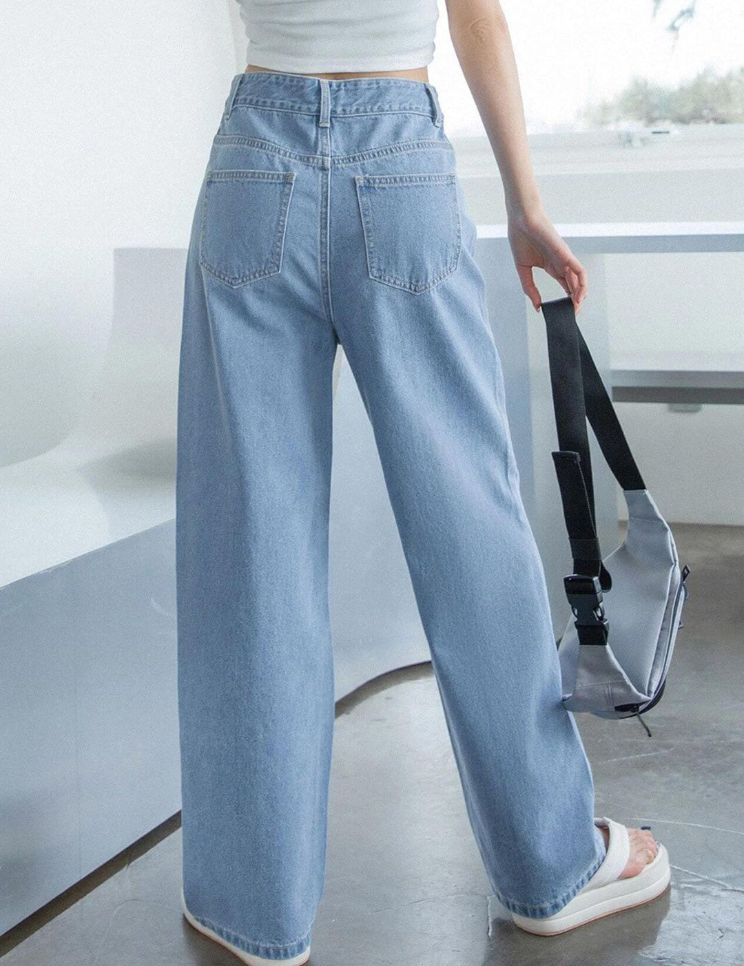 Kotty Women Straight Fit Jeans