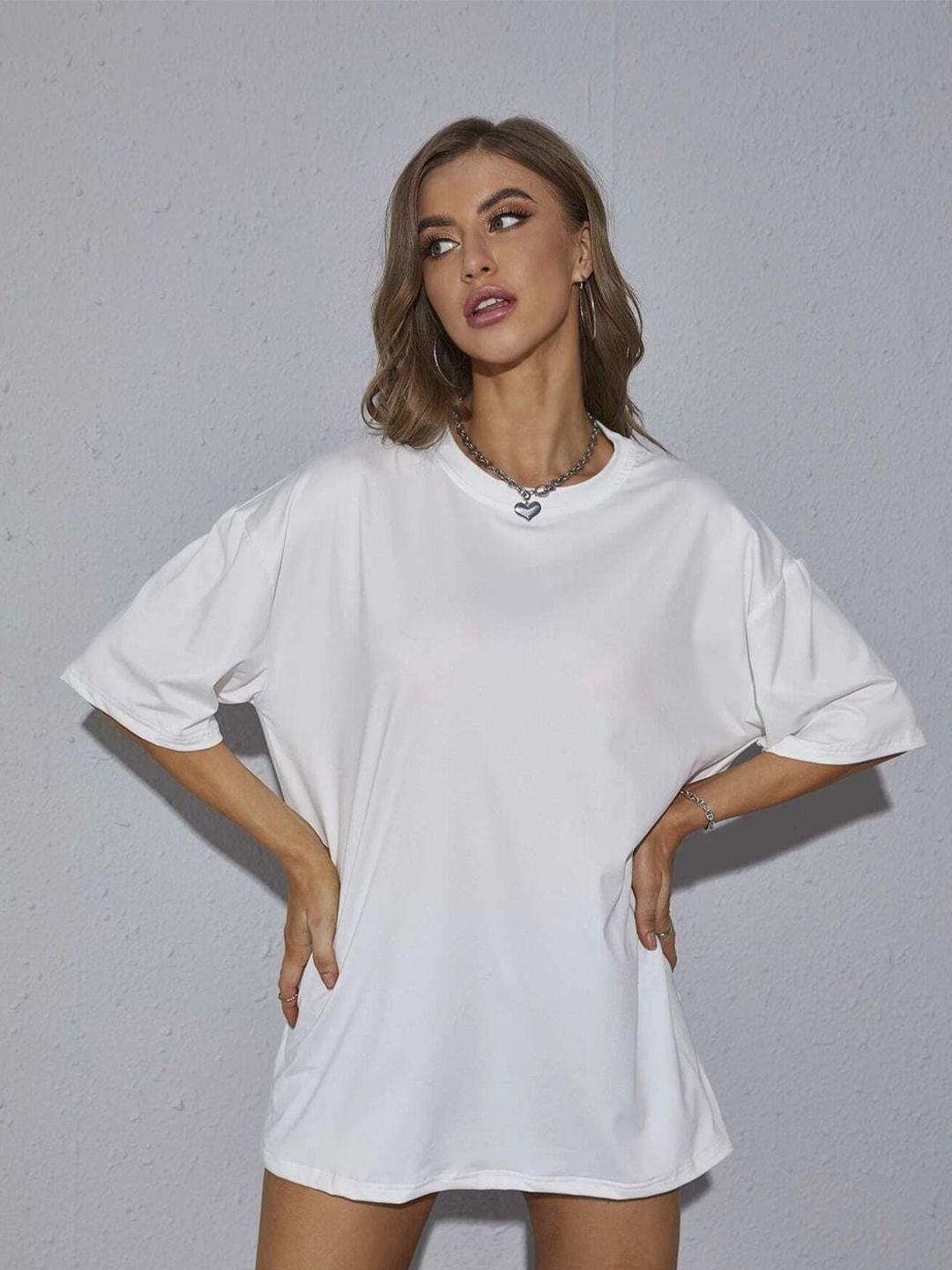 Kotty Drop Shoulder Sleeves Oversize Fit T-shirt