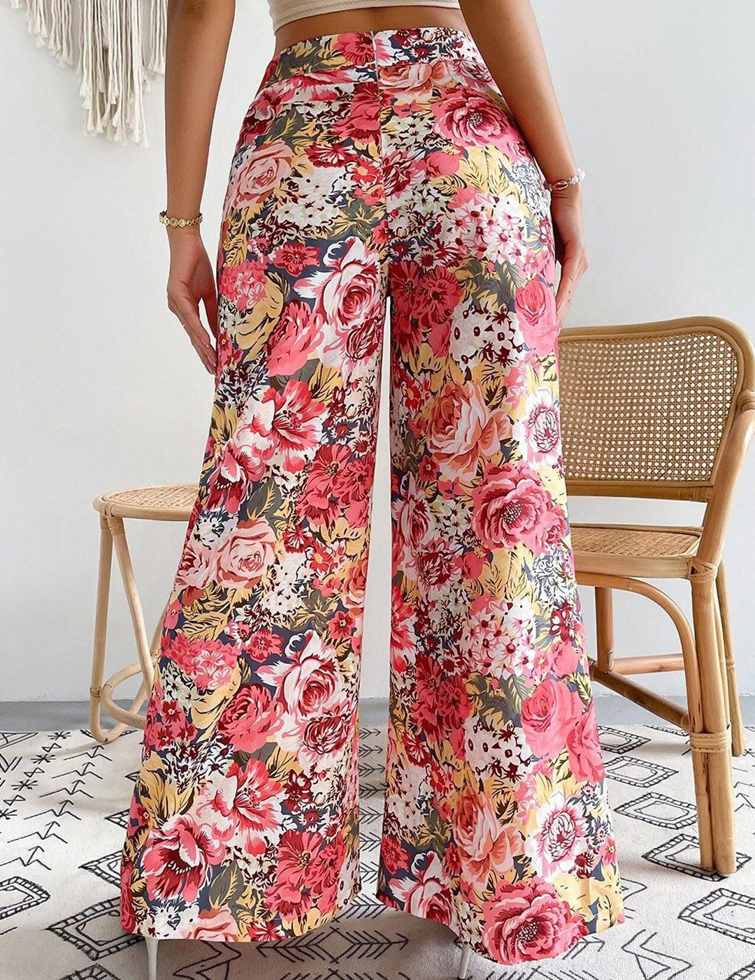 Kotty Women Pink Floral Printed Relaxed Flared High-Rise Easy Wash Trousers