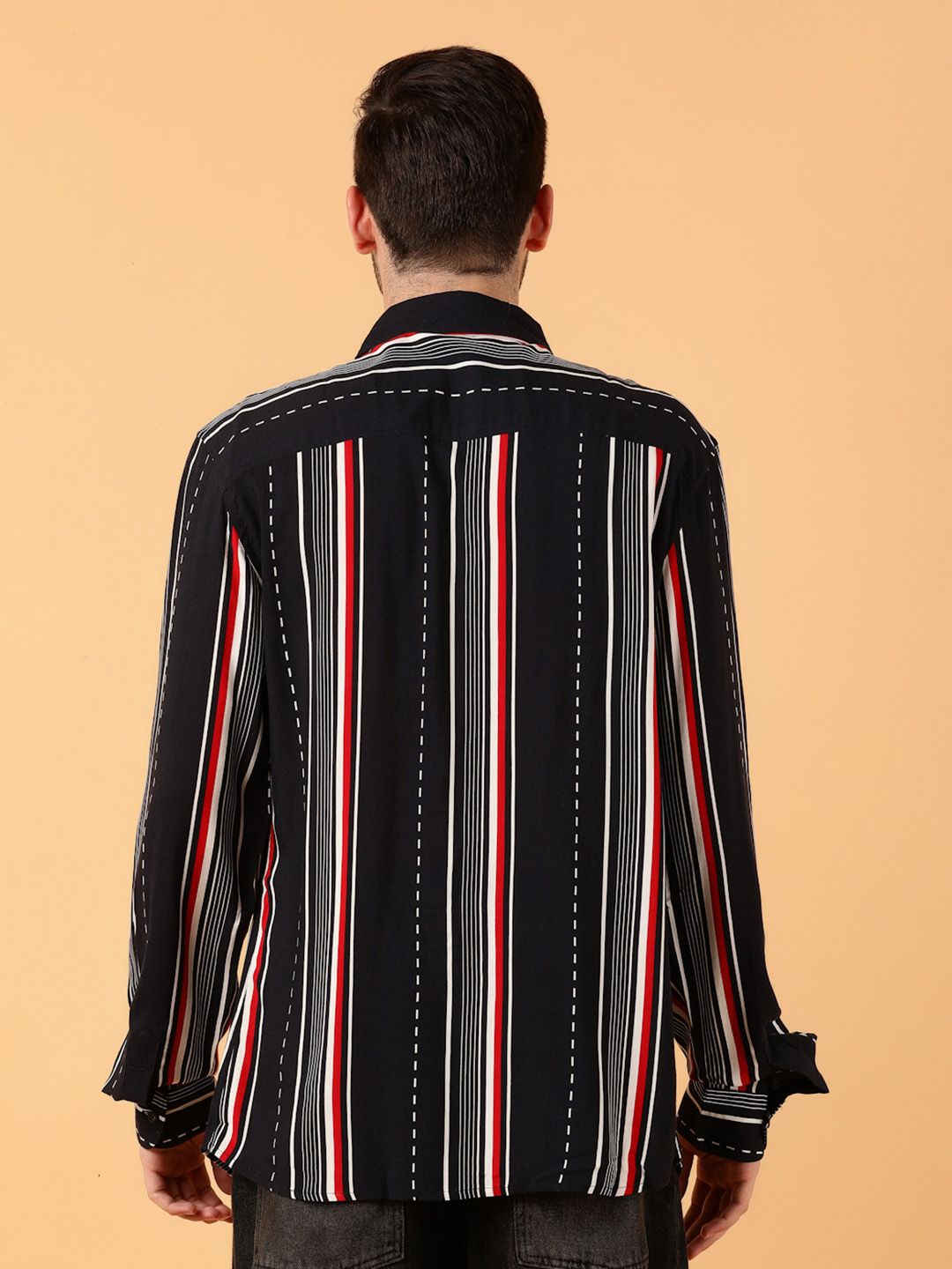 Kotty Men Spread Collar Graphic Printed Casual Regular Fit Shirt