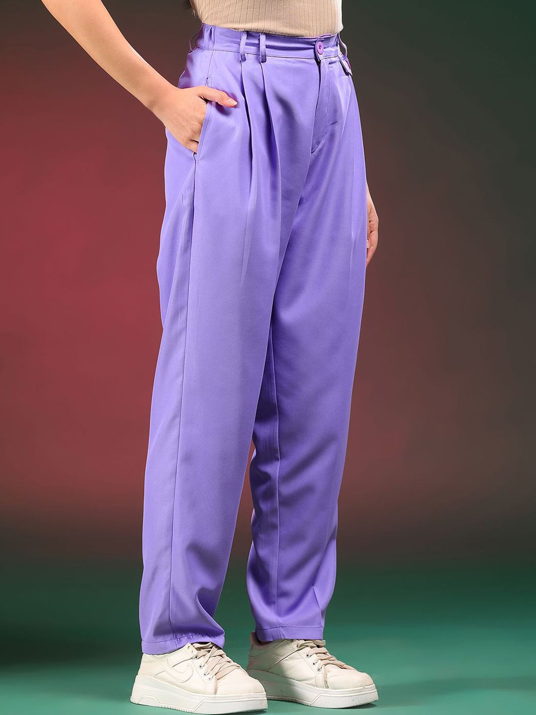 Kotty Women Solid Relaxed Mid-Rise Regular FitPleated RegularTrousers