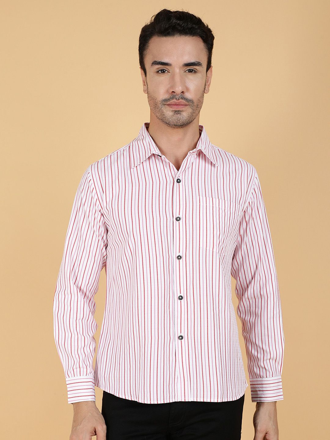 Kotty Men Relaxed Spread Collar Graphic Printed Casual Shirt