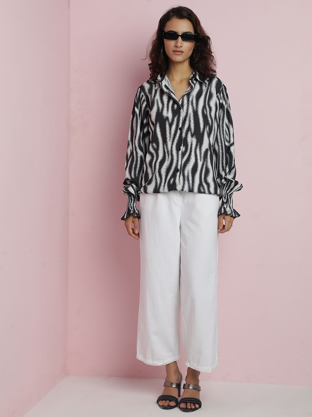 Kotty Women Spread Collar Abstract Printed Abstract Crepe Oversized Casual Shirt