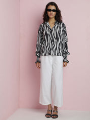 Kotty Women Spread Collar Abstract Printed Abstract Crepe Oversized Casual Shirt