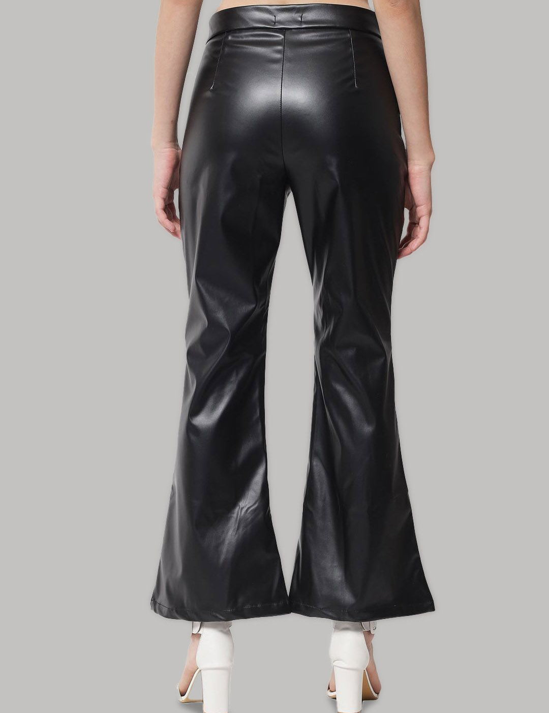 Kotty Women Relaxed Flared High-Rise Trousers