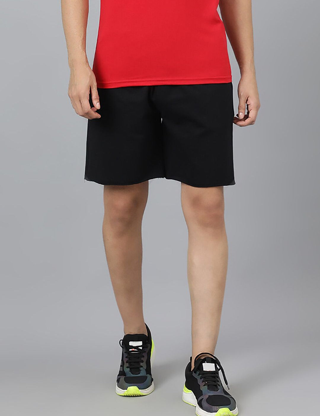 Kotty Men Black Mid-Rise Regular Shorts