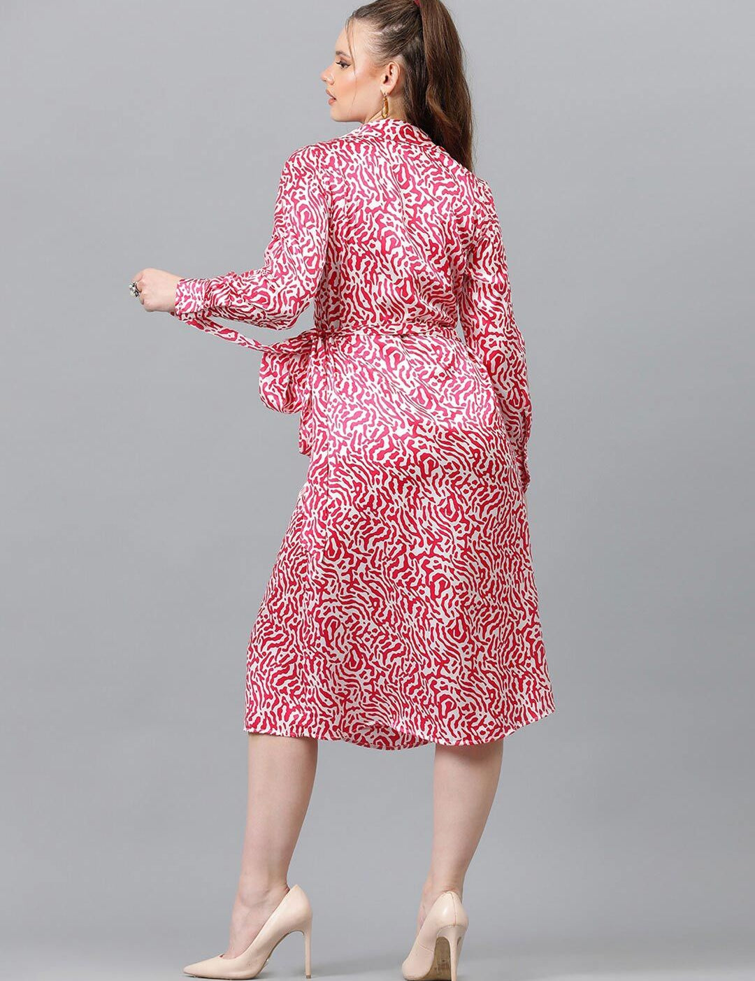 Kotty Pink & White Abstract Printed Puffed Sleeves Satin Midi Dress