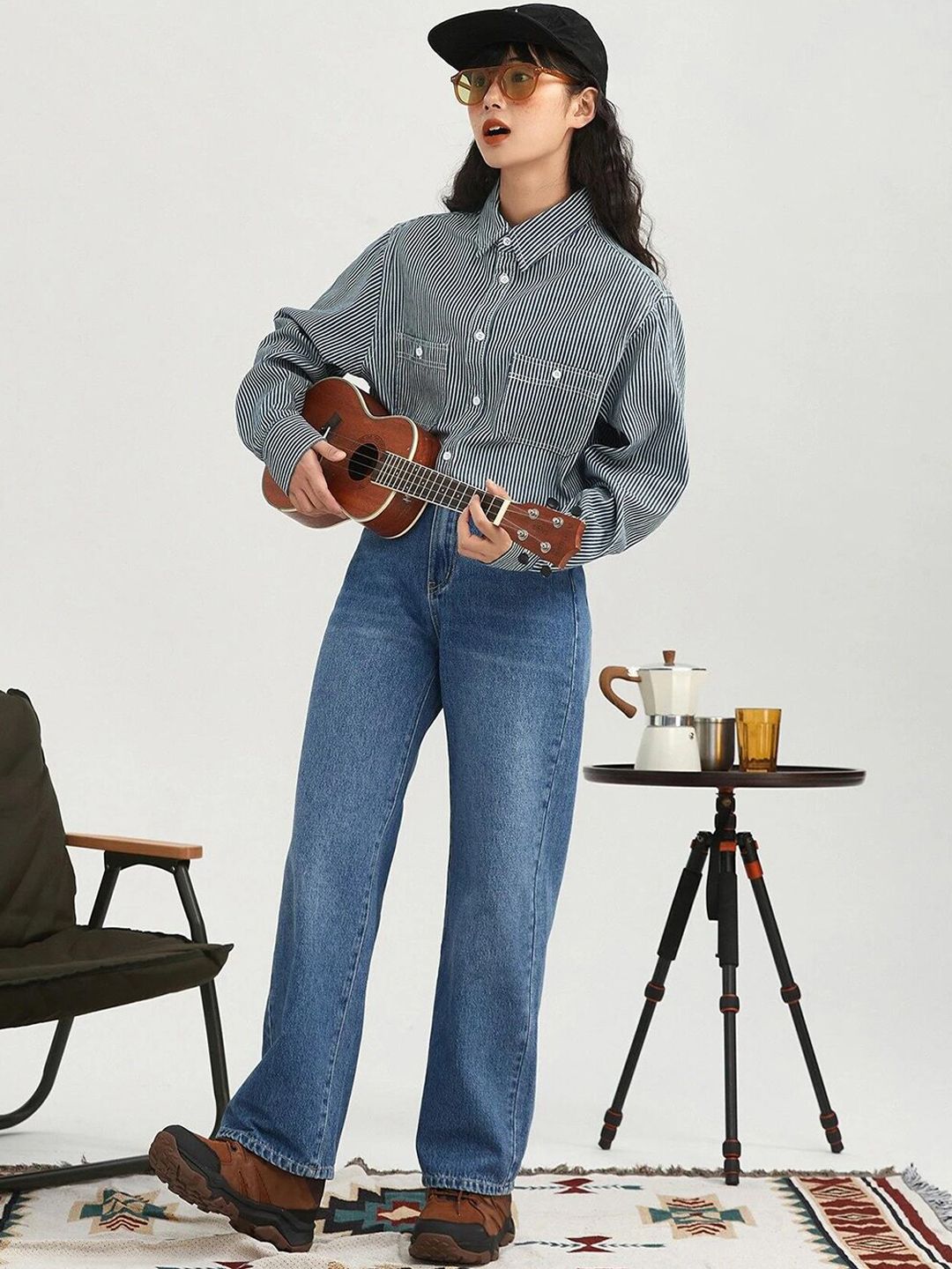 Kotty Women Jean Straight Fit High-Rise Light Fade Stretchable Jeans