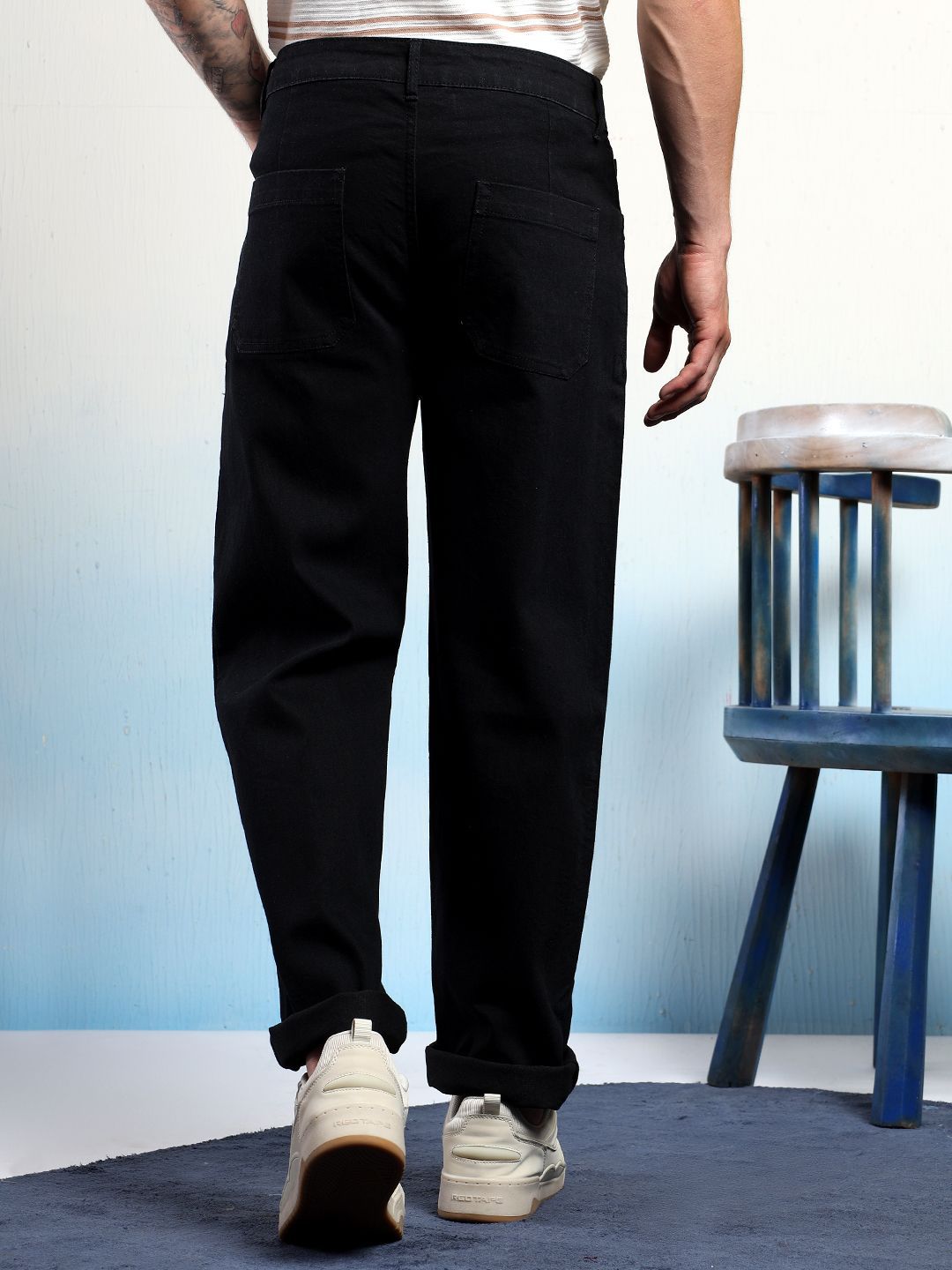 Kotty Men Low-Rise Wrinkle Free Pleated Cargos Trousers