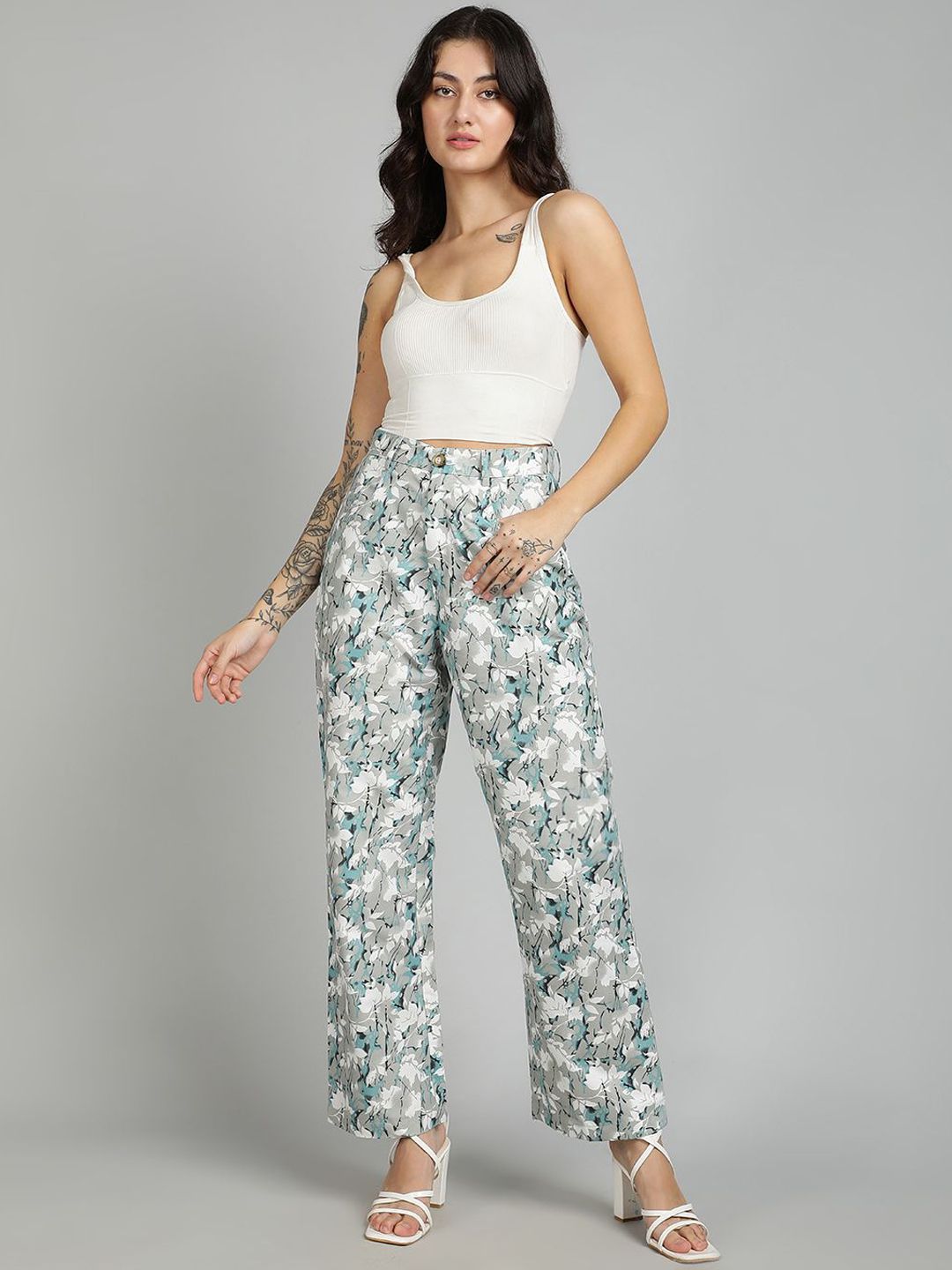 Kotty Women Floral Printed Straight Fit High-Rise Trousers