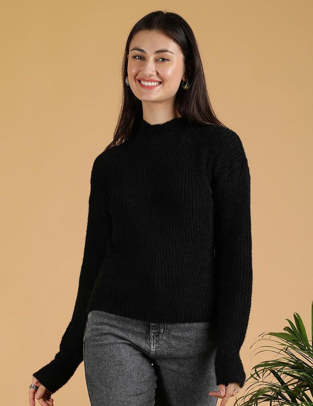 Kotty Women Round Neck Pullover Sweater