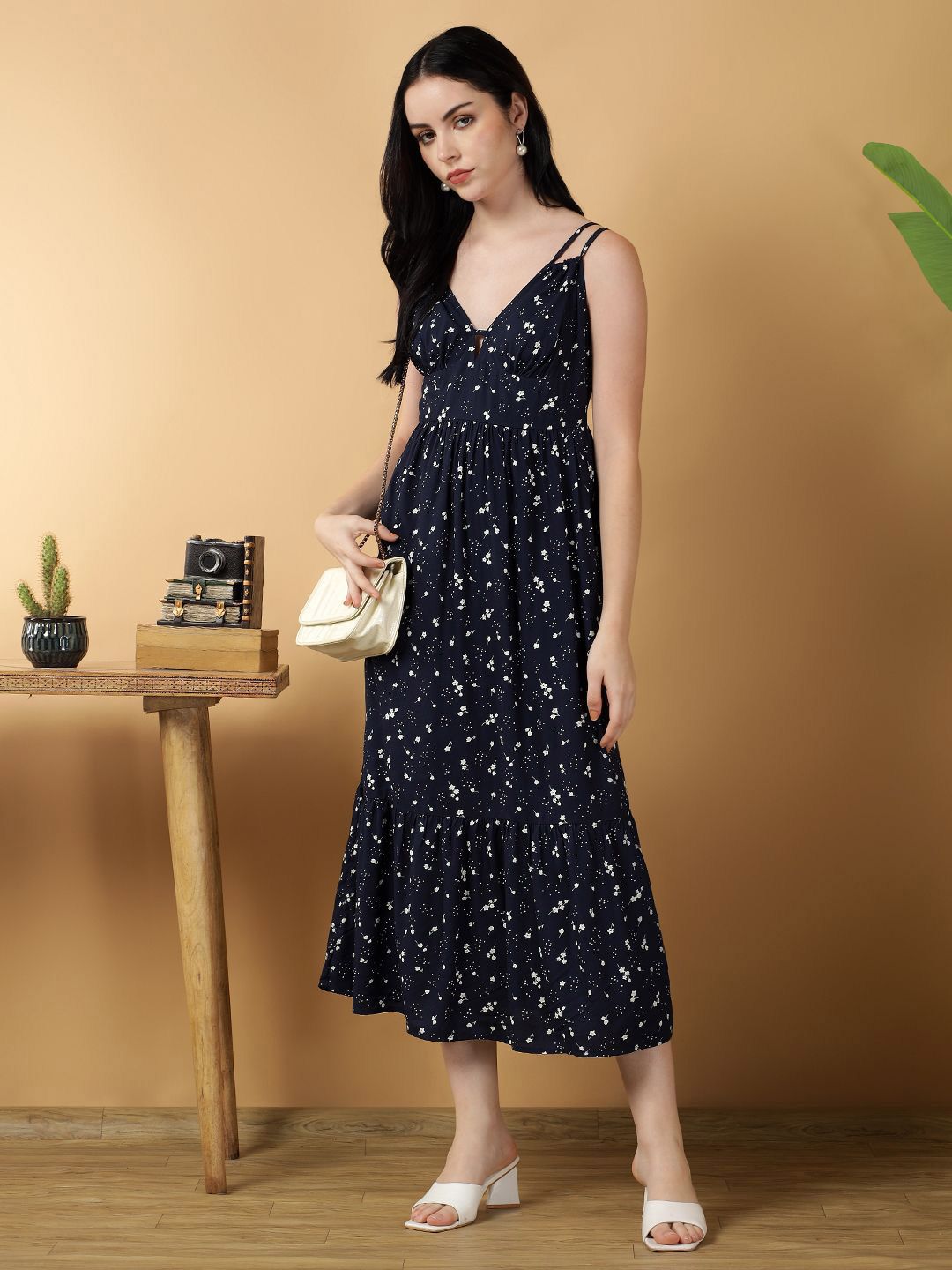 Kotty Women Floral Printed Fit & Flare Midi Dress