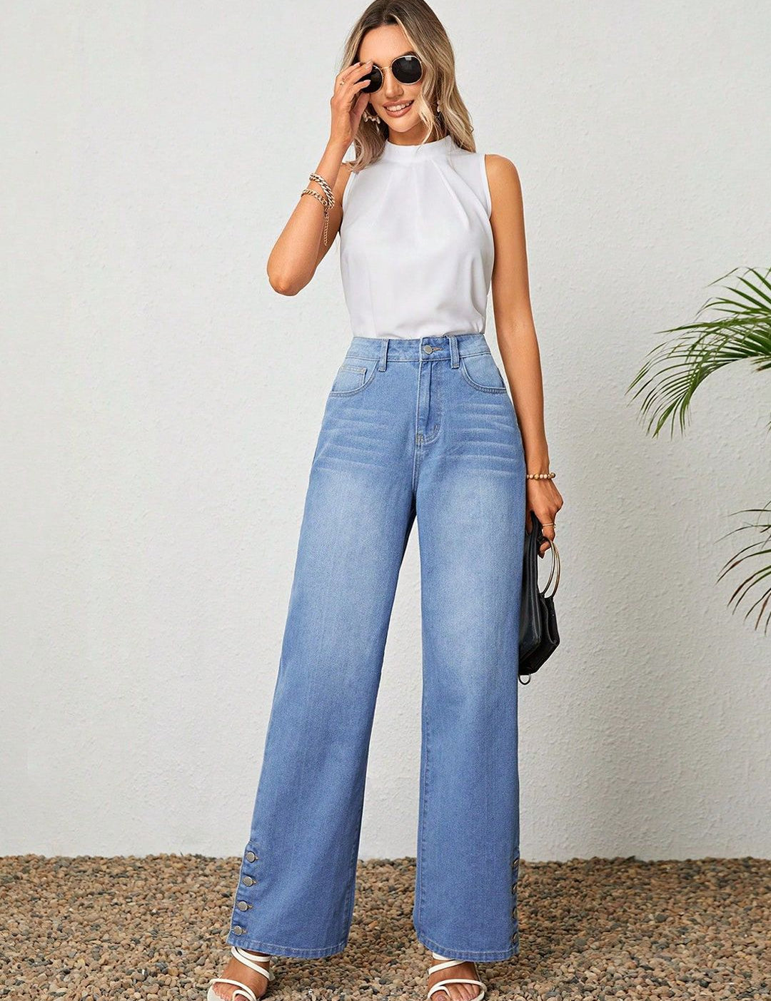 Kotty Women Straight Fit High-Rise Stretchable Jeans