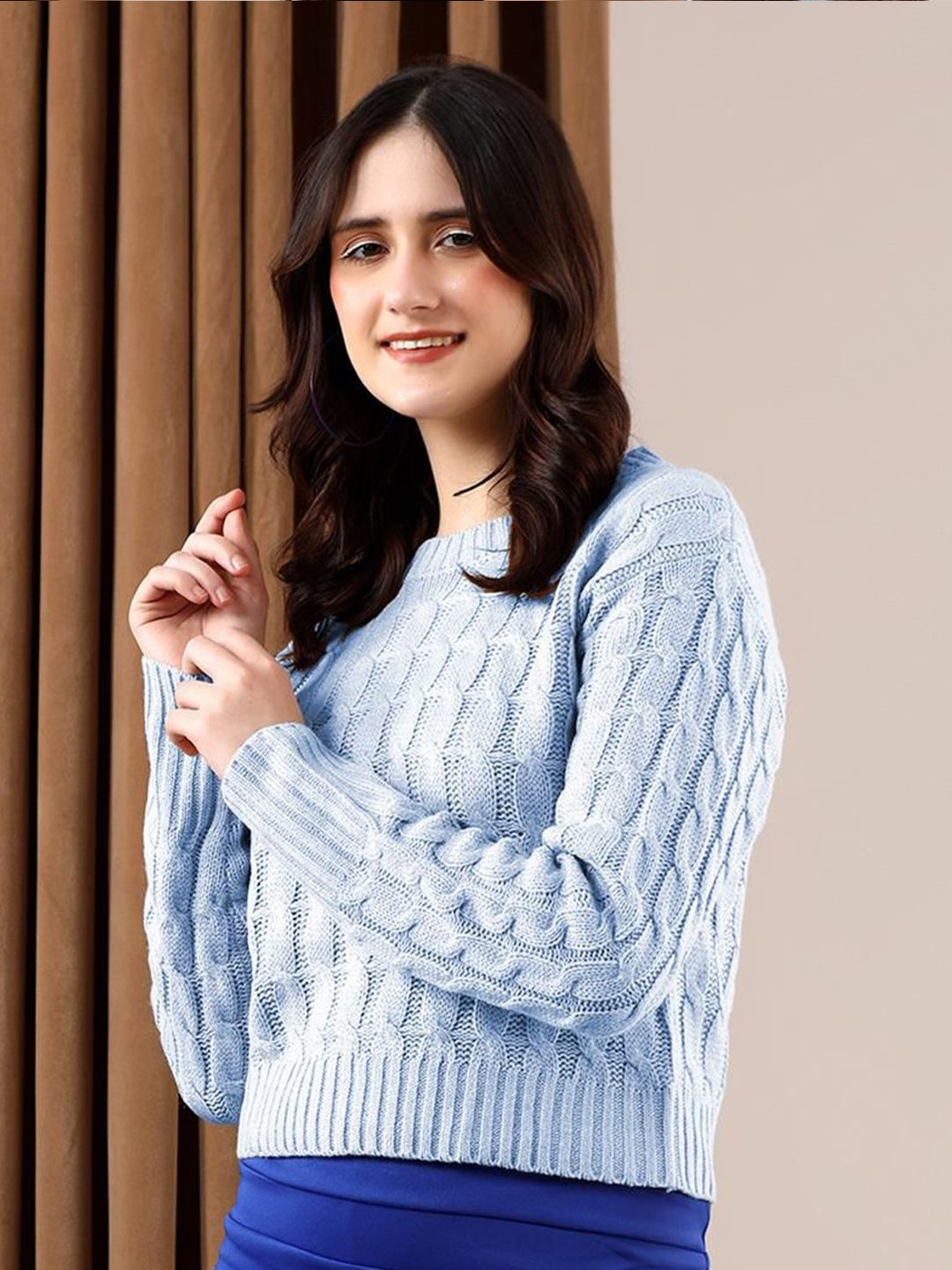 Kotty Women Round Neck Pullover