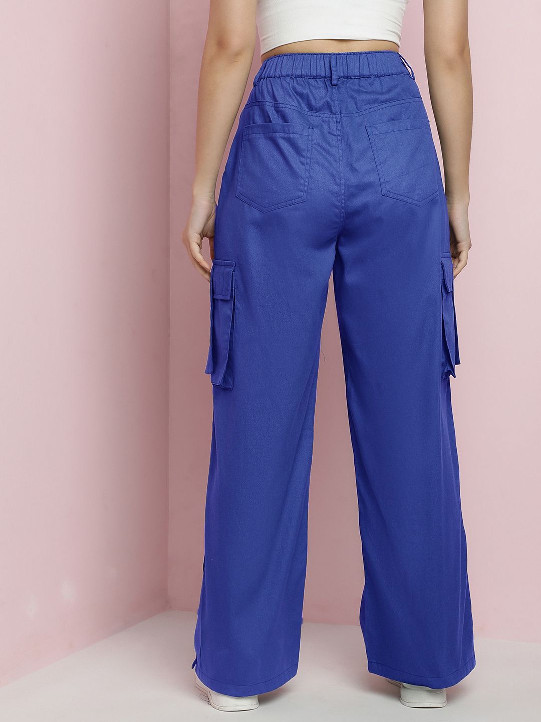 Kotty Women Relaxed Fit High-Rise Solid Cargos Trousers