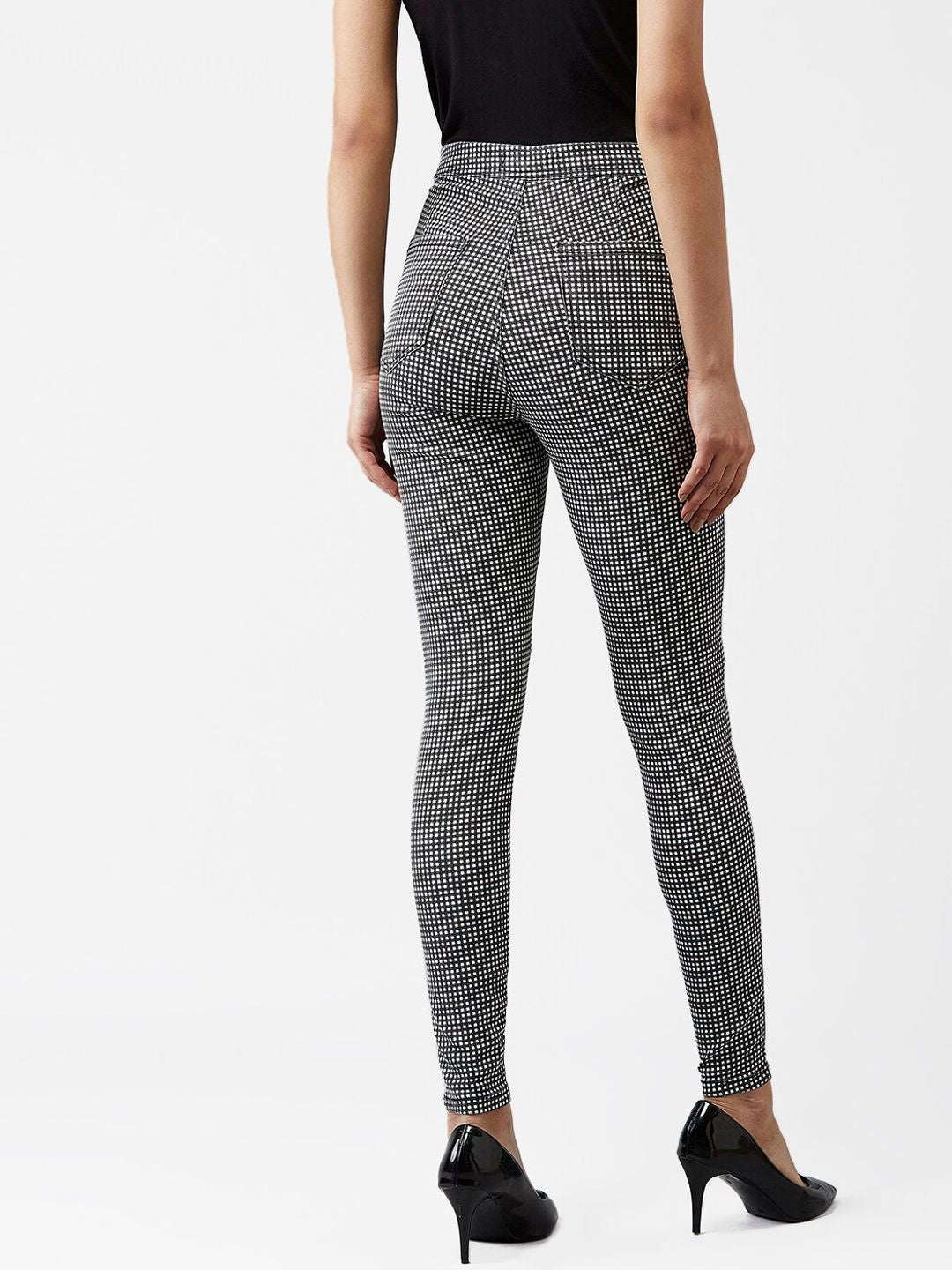 Kotty Women Black & White Skinny Fit High-Rise Clean Look Jeans