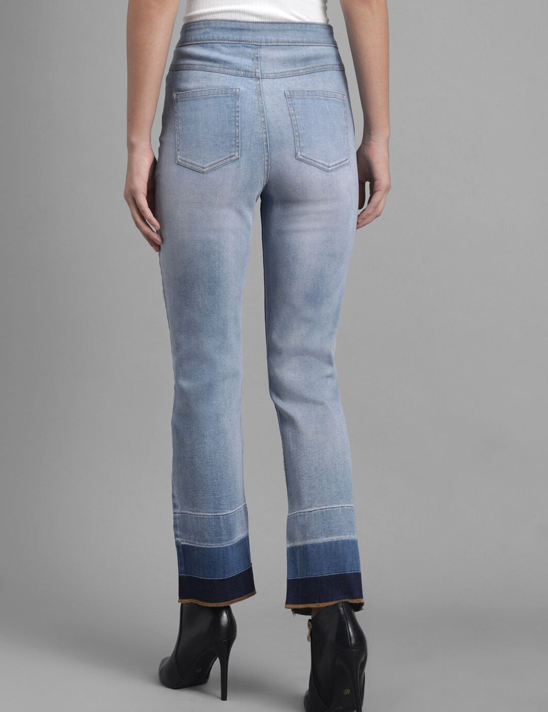 Kotty Women Blue Flared High-Rise Clean Look Jeans