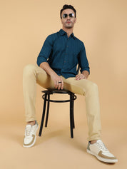 Kotty Men Relaxed Spread Collar Textured Casual Shirt