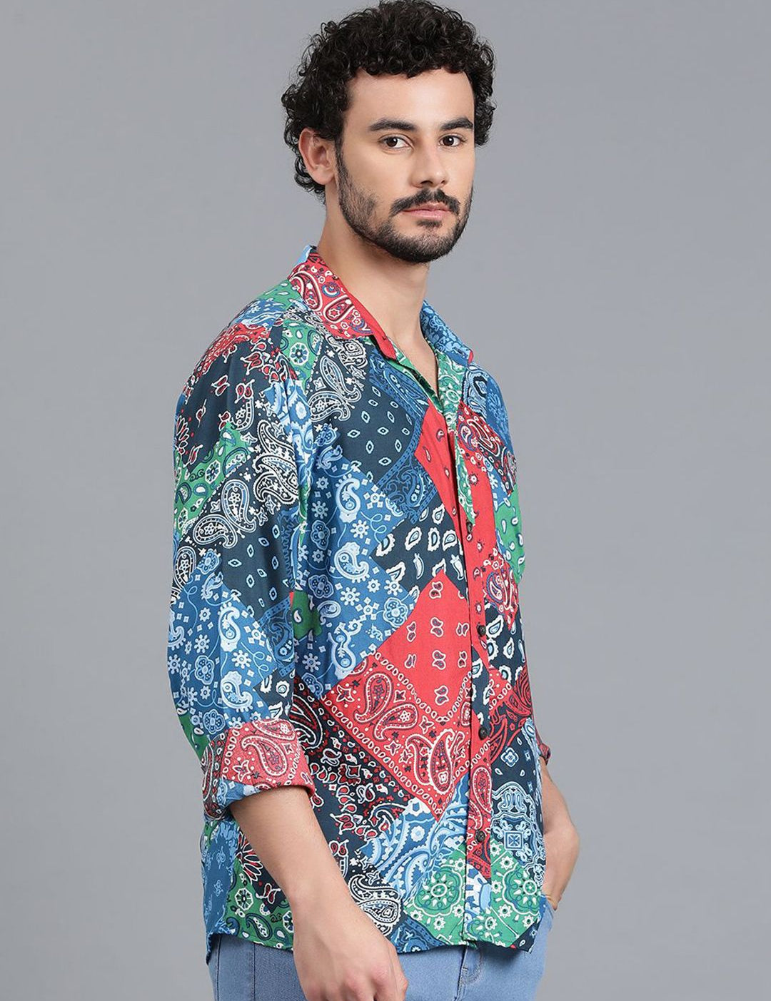 Kotty Blue & Green New Floral Printed Relaxed Fit Casual Shirt