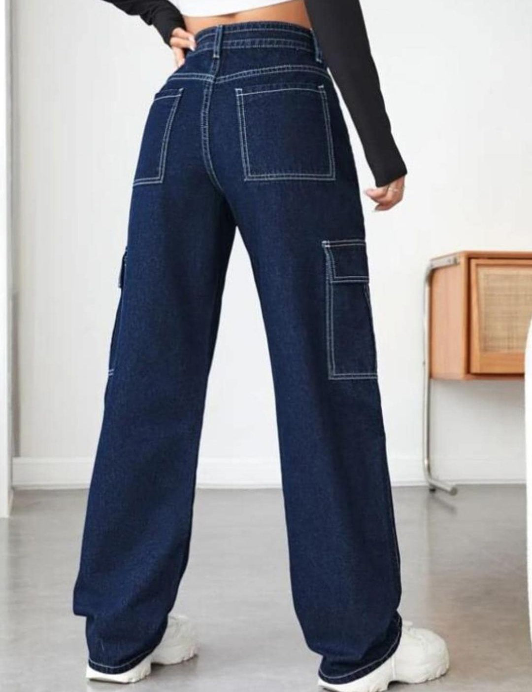 Kotty Women Blue Jean Straight Fit High Rise Clean Look Stretchable Jeans