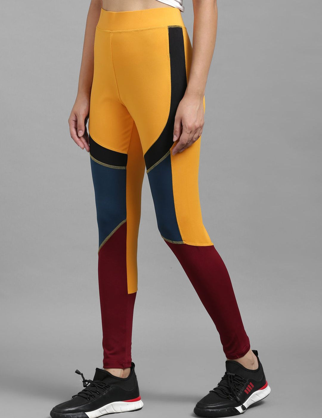 Kotty Women Yellow & Maroon Colourblocked Tights