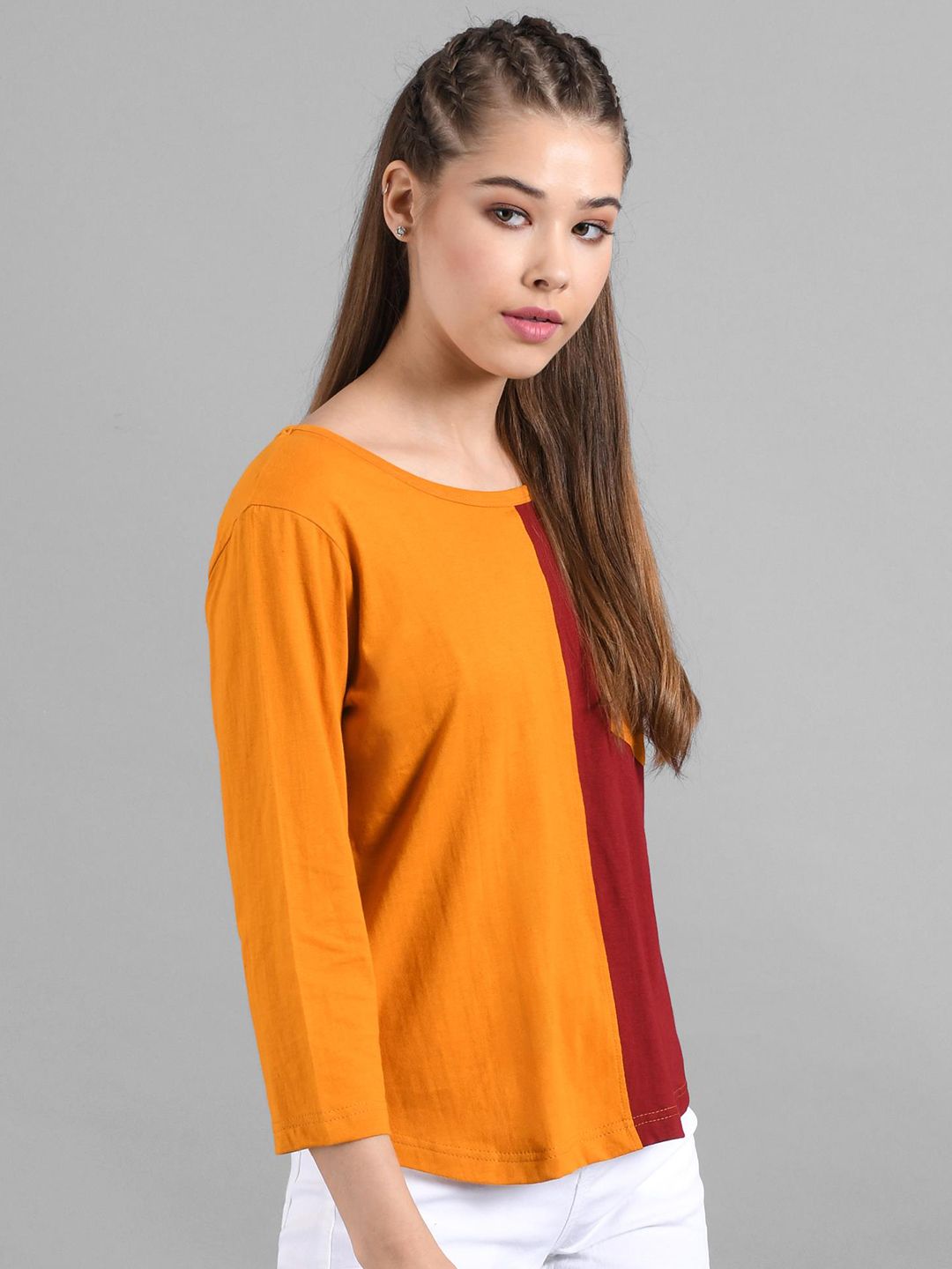 Kotty Colourblocked Round Neck T-shirt