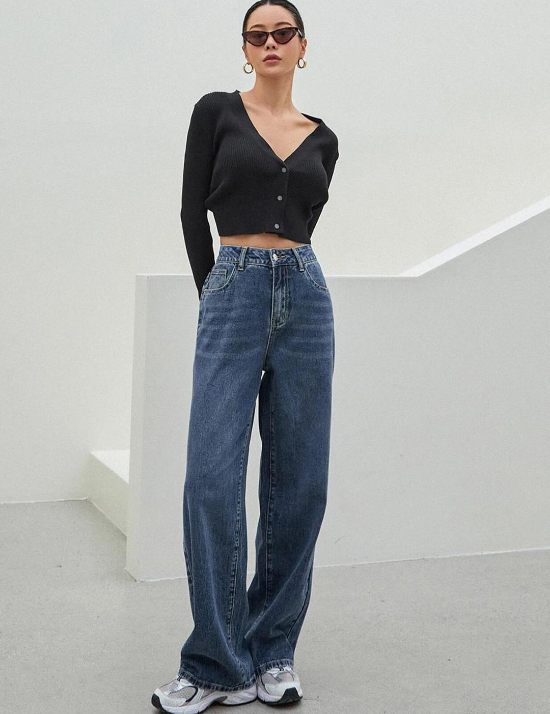 Kotty Women Jean Straight Fit High-Rise Light Fade Stretchable Jeans