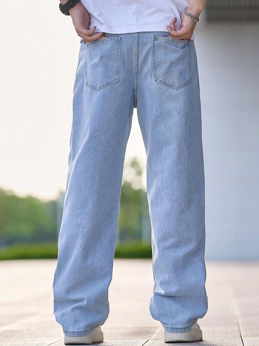 Kotty Men Straight Fit Mid-Rise Stretchable Jeans