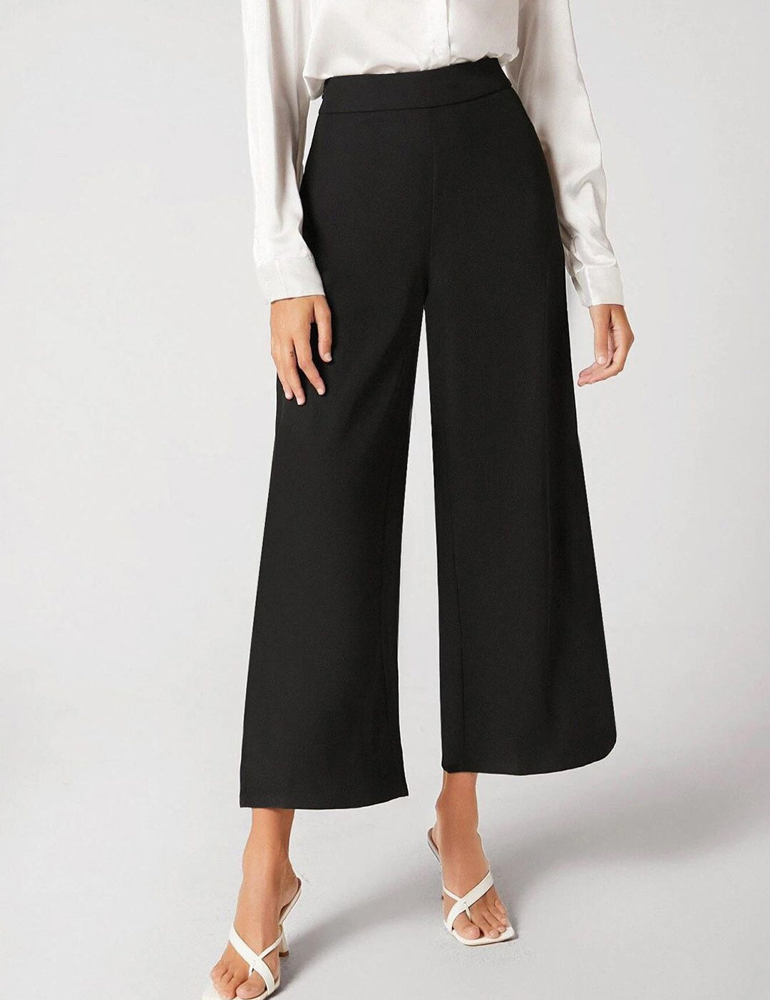 Kotty Women Relaxed Straight Leg Straight Fit High-Rise Easy Wash Trousers