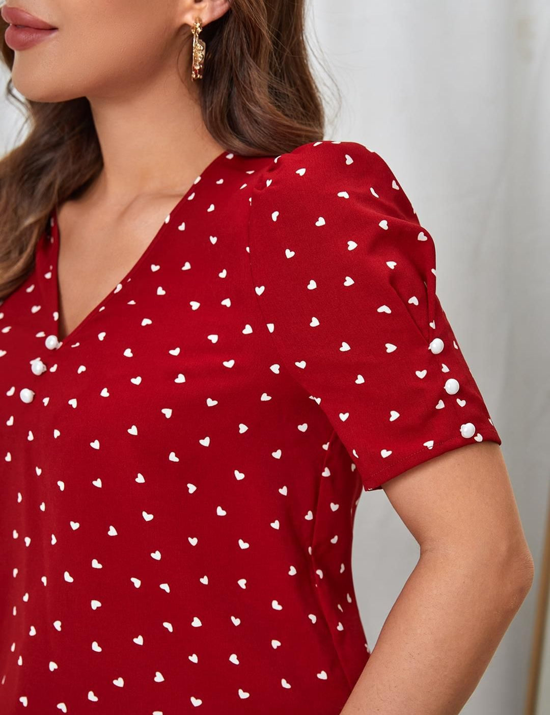 Kotty V-Neck Conversational Printed Cherry Red Top