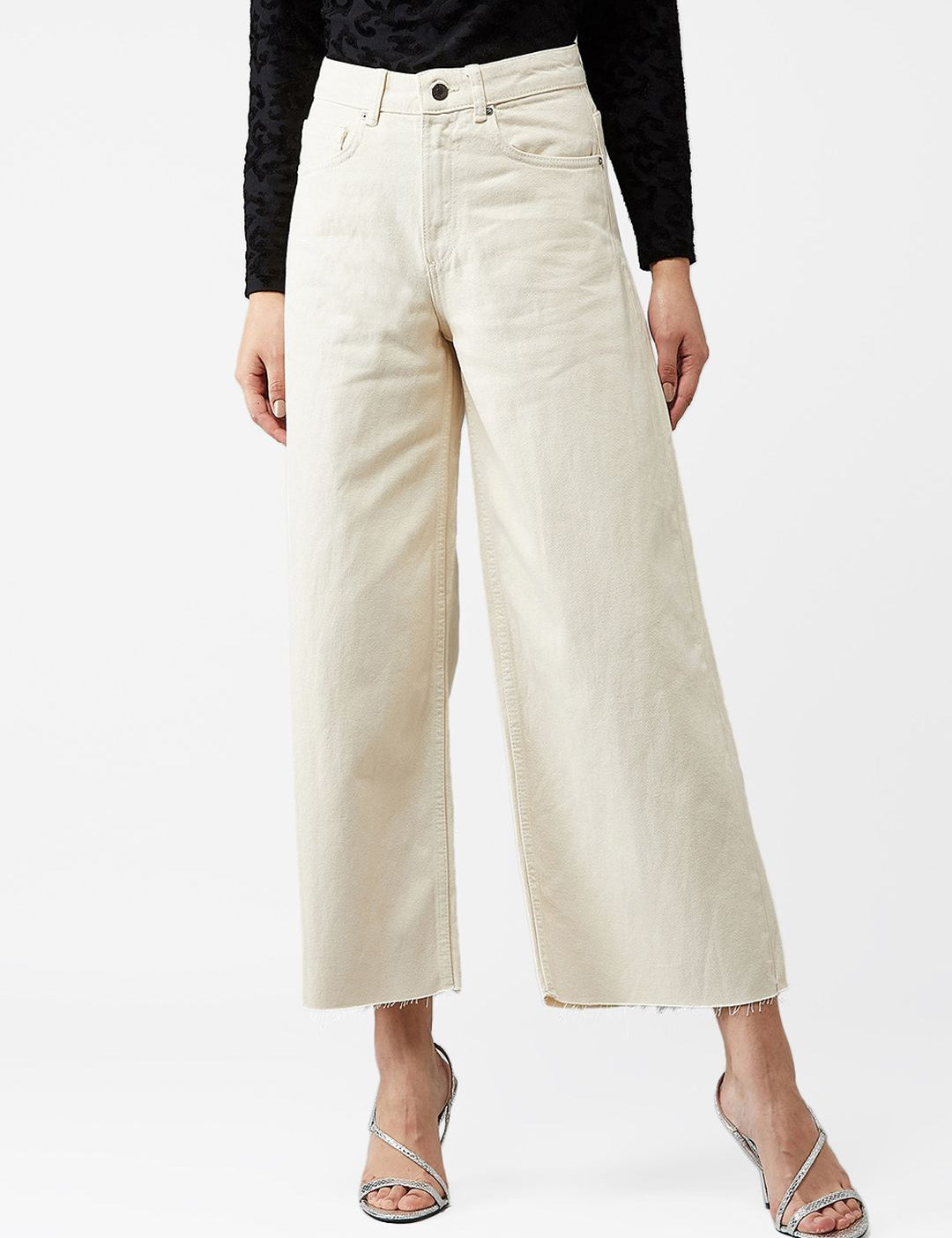 Kotty Women Cream-Coloured Skinny Fit Jeans