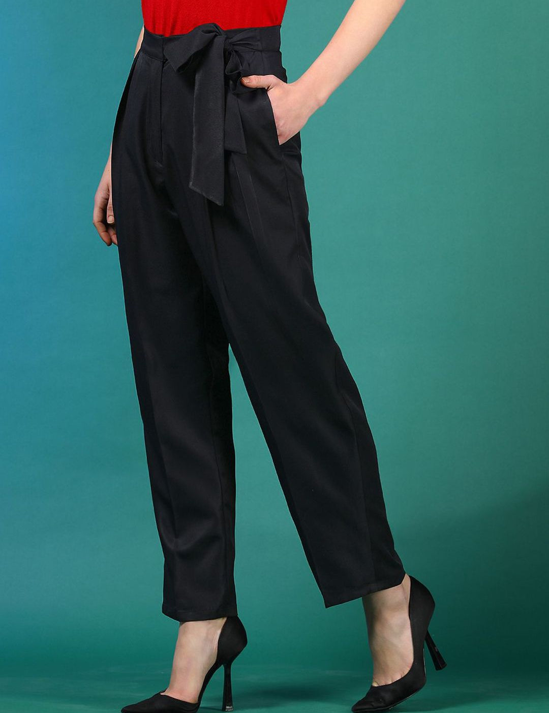 Kotty Women Relaxed High-Rise Easy Wash Pleated Trousers