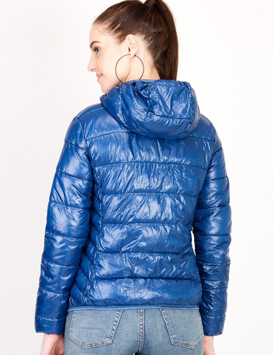 Kotty Women Blue Solid Insulator Hooded Puffer Jacket