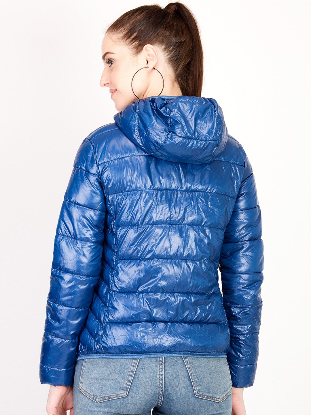 Kotty Women Blue Solid Insulator Hooded Puffer Jacket