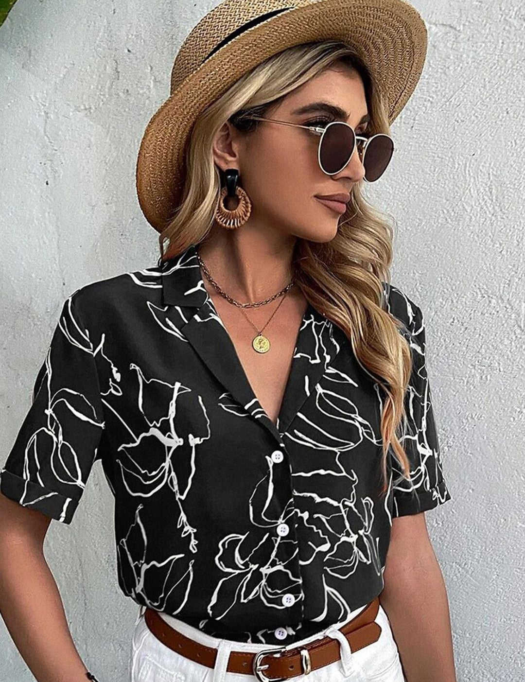 Kotty Women Black & White Floral Printed Crepe Shirt Style Top