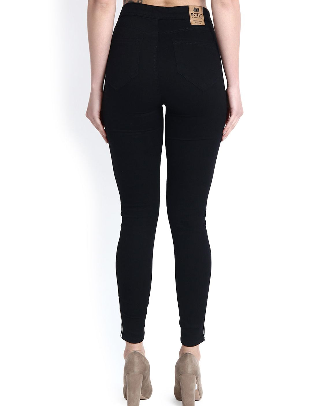 Kotty Women Black Skinny Fit High-Rise Clean Look Stretchable Jeans