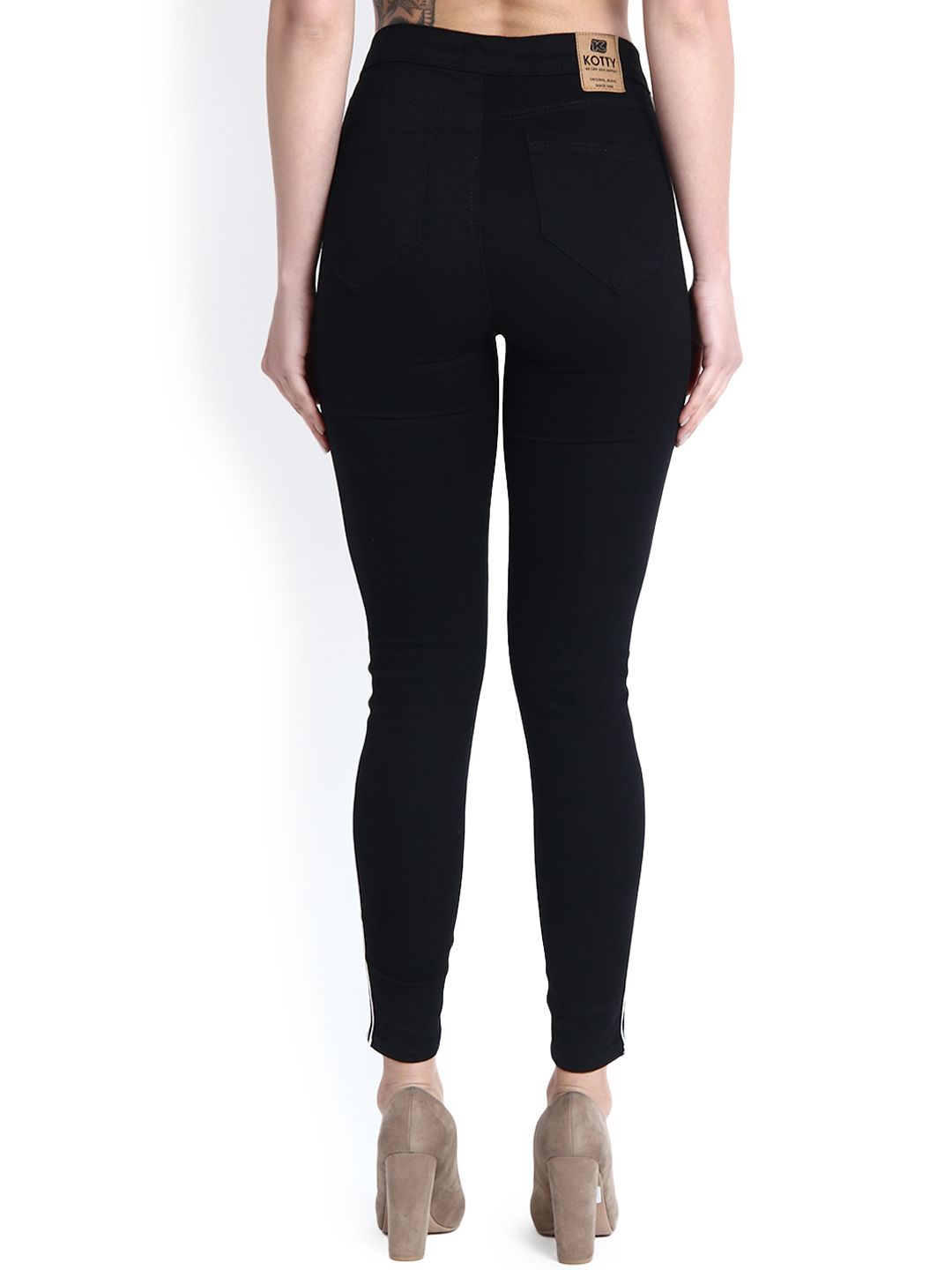 Kotty Women Black Skinny Fit High-Rise Clean Look Stretchable Jeans