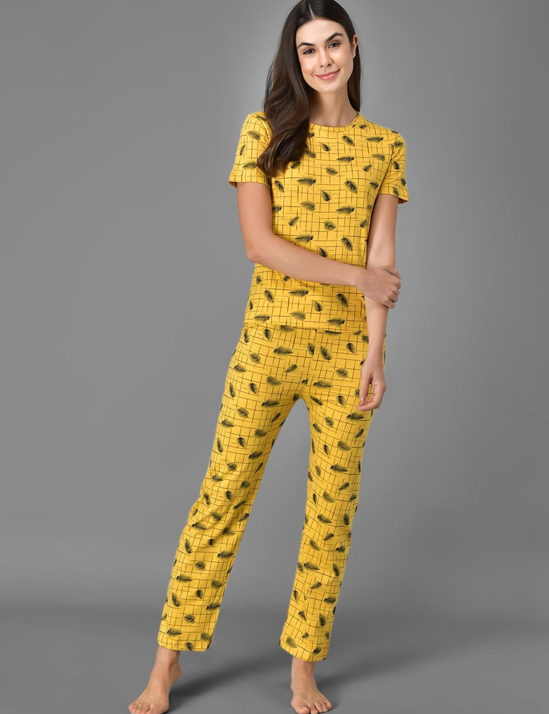 Kotty Women Yellow & Black Printed Night Suit