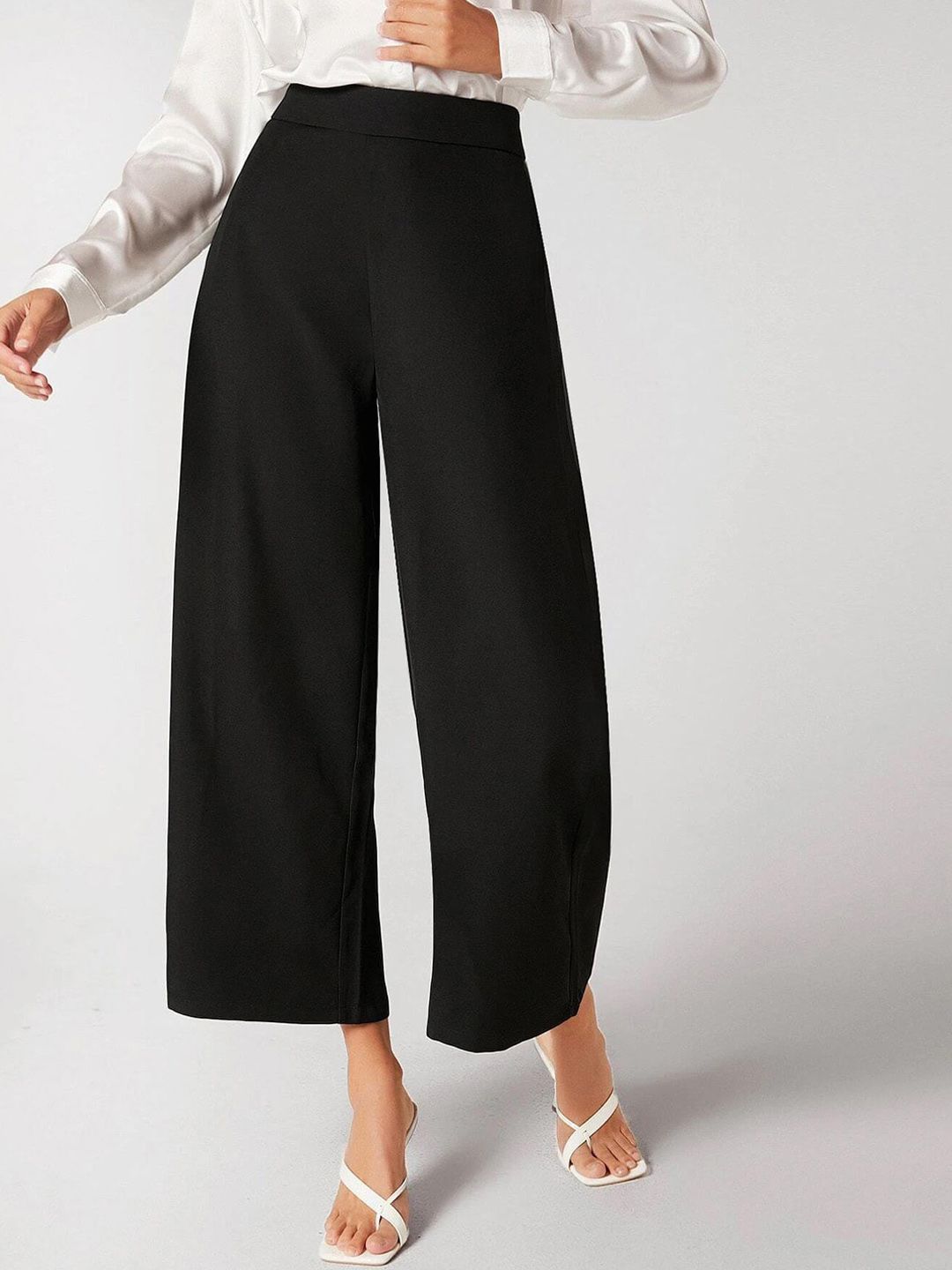 Kotty Women Relaxed Straight Leg Straight Fit High-Rise Easy Wash Trousers