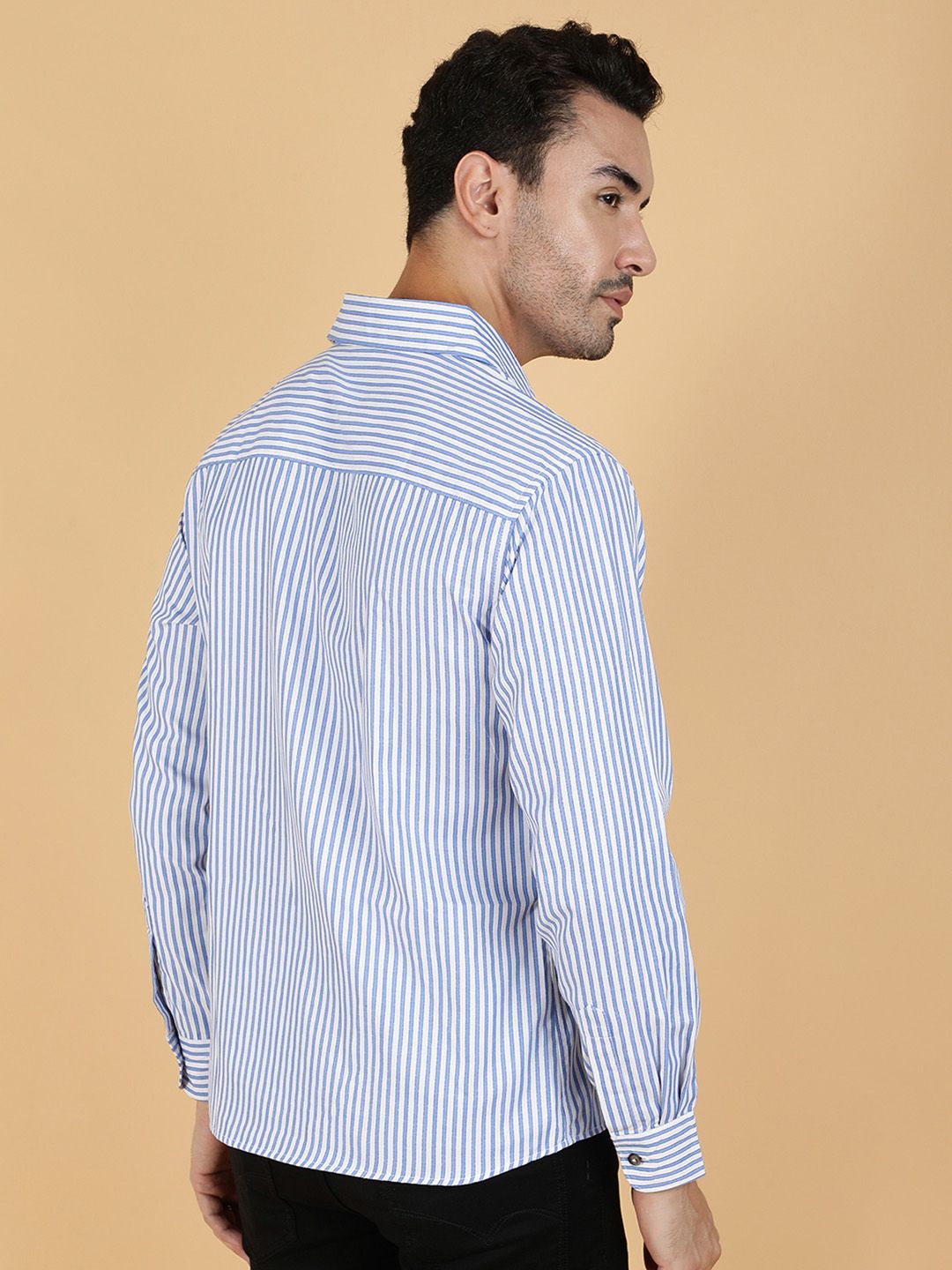 Kotty Men Relaxed Spread Collar Graphic Printed Casual Shirt