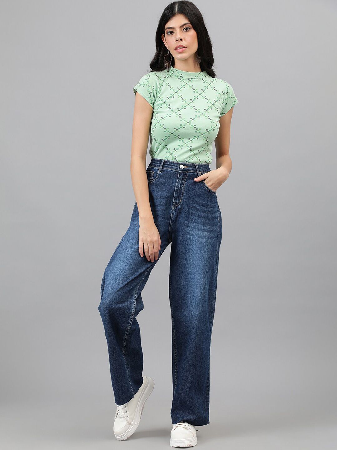 Kotty Women Jean Straight Fit High-Rise Light Fade Stretchable Jeans