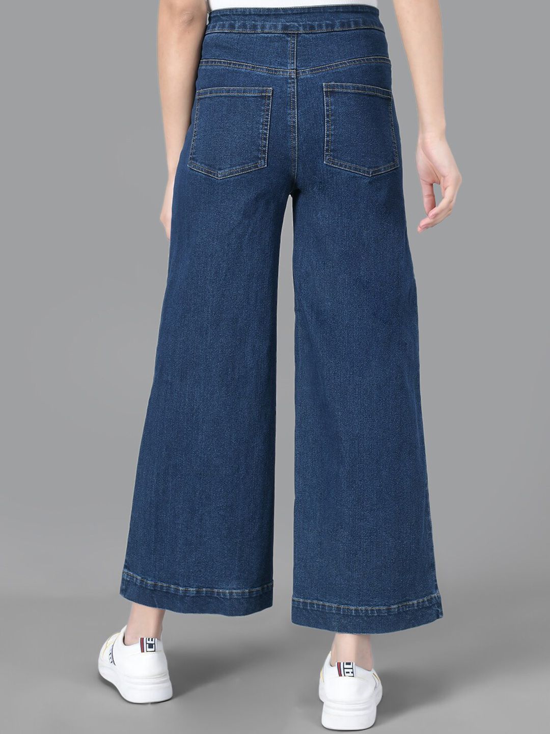 Kotty Women Blue Flared High-Rise Clean Look Jeans