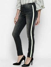 Kotty Women Grey Skinny Fit High-Rise Clean Look Jeans