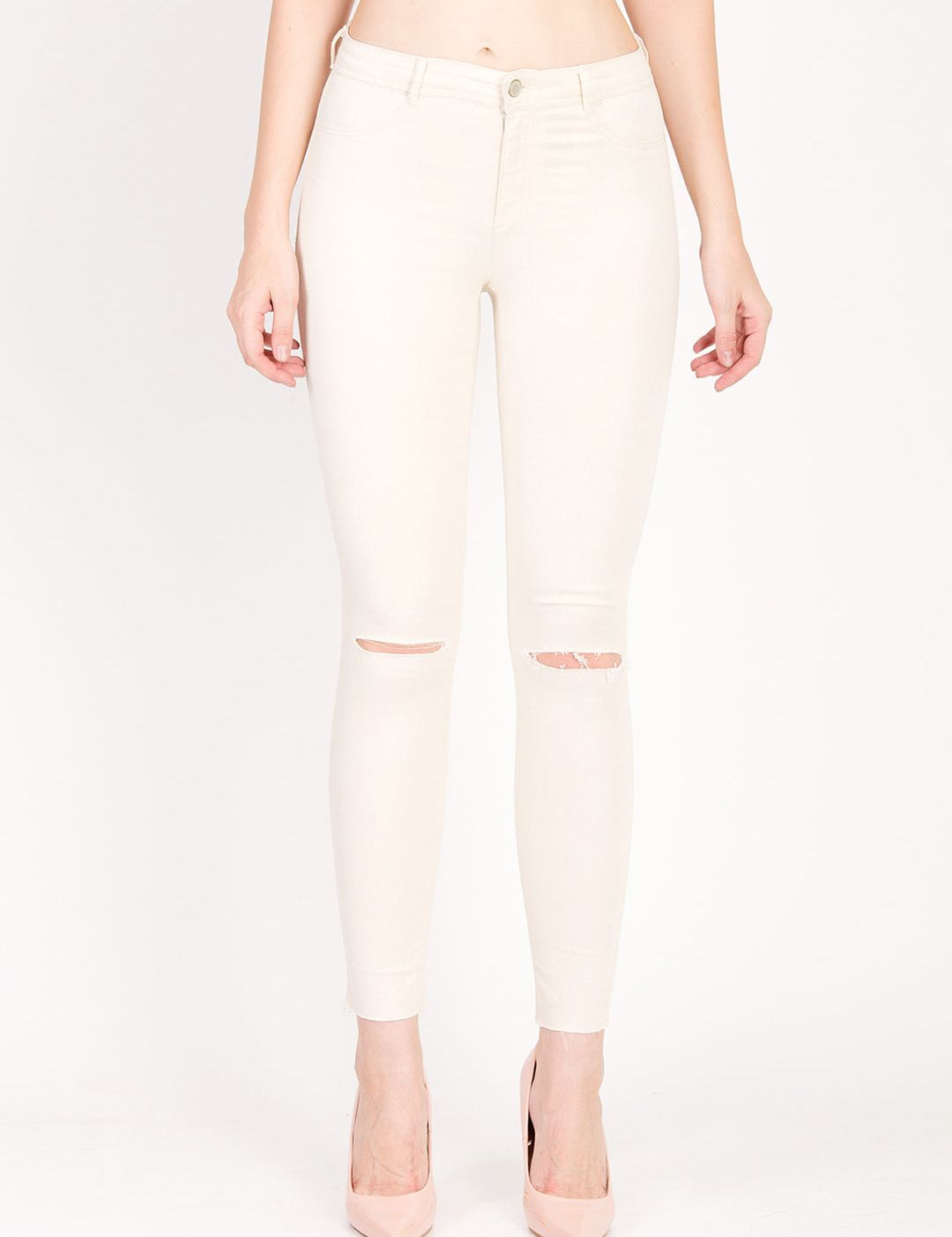 Kotty Women Off-White Skinny Fit High-Rise Slash Knee Stretchable Jeans
