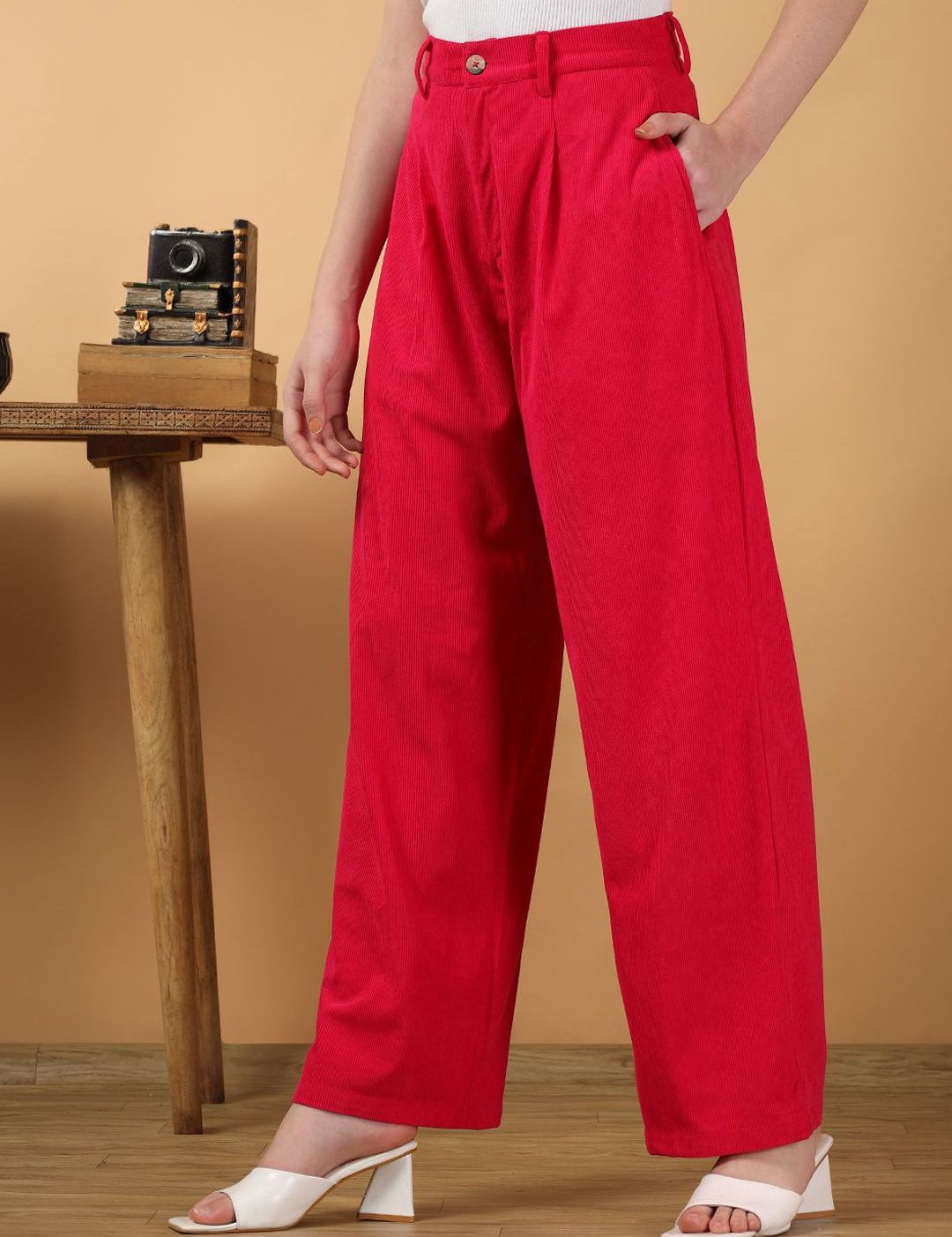 Kotty Women Relaxed Straight Leg Straight Fit High-Rise Easy Wash Corduroy Pleated Trousers