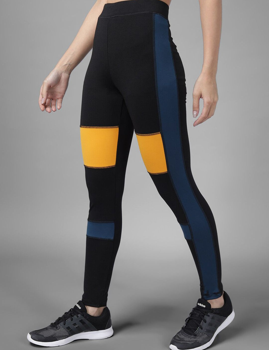 Kotty Women Black & Yellow Colourblocked Tights