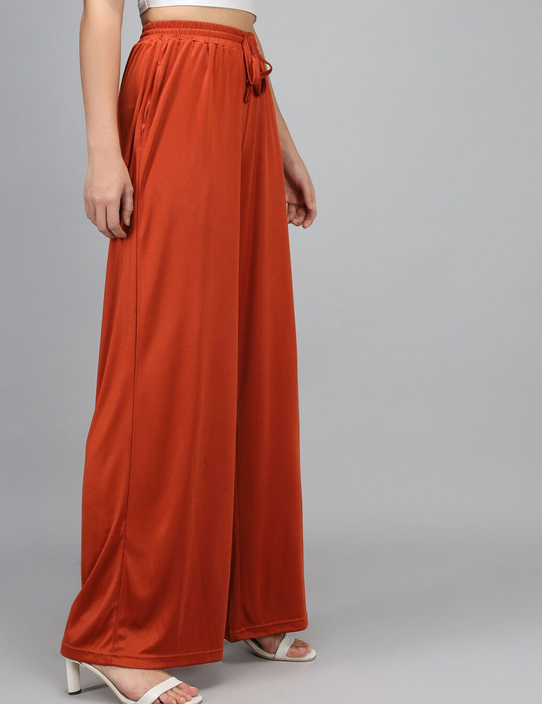 Kotty Women Maroon Loose Fit High-Rise Parallel Trousers