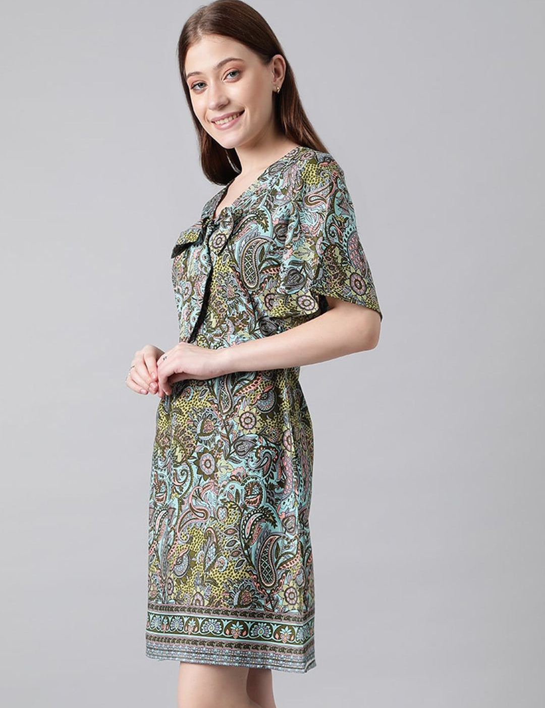 Kotty Blue & Green Ethnic Motifs Printed Tie-Up Neck Flared Sleeves A-Line Dress