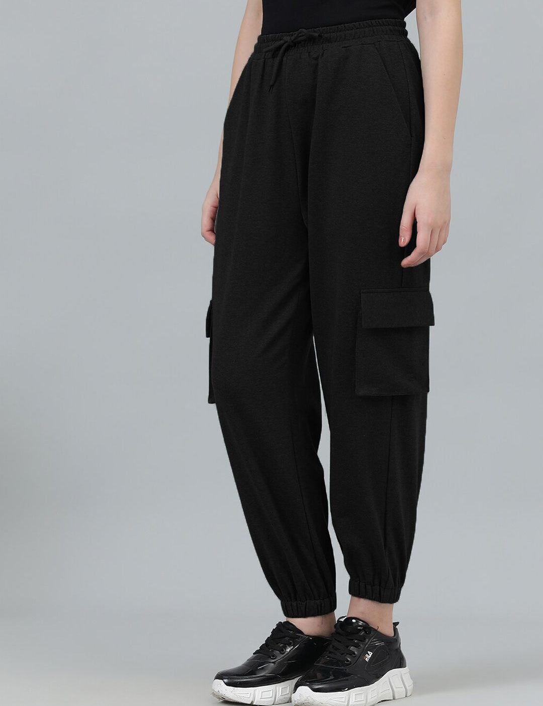 Kotty Women Black Relaxed Fit Mid-Rise Cotton Joggers